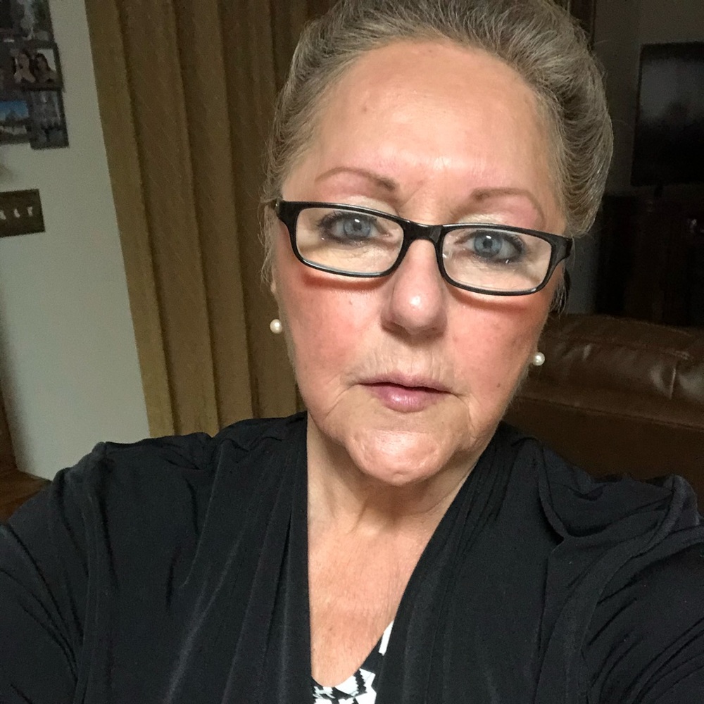 Meet your Posher, Lucia